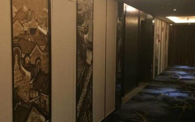 Dongfang Xuanyi Holiday Hotel