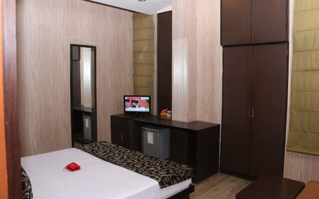 OYO 1072 Hotel Leela Classic