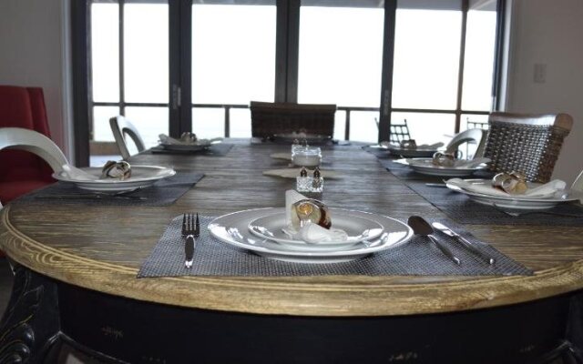 Oceans Drift Guest House - Adults Only