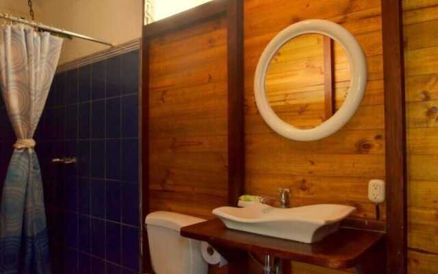 Hotel Cabinas La Playa