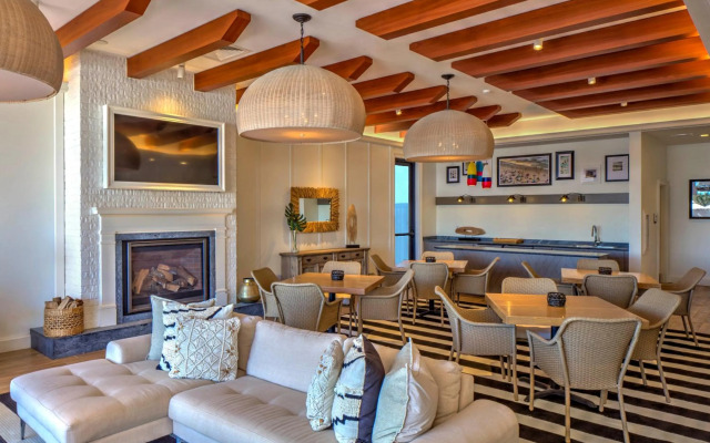 The Historic Cavalier Hotel and Beach Club, Autograph Collection