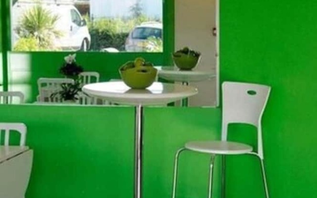 Lemon Hotel Le Coteau Roanne