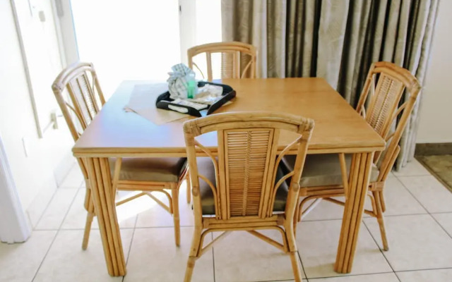 Outrigger Beach Club