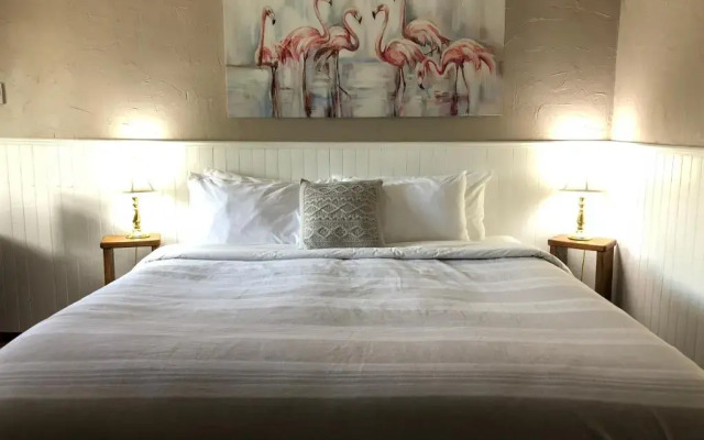 Piccadilly Motel