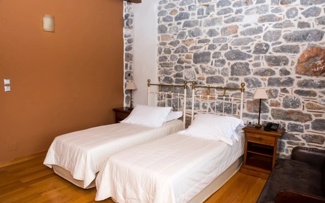 Xemoni Hotel