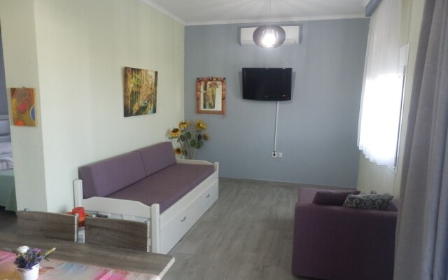 Zephyros Family Apartments