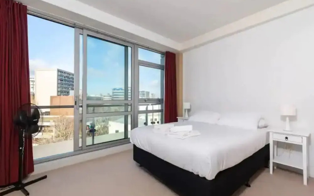 Wonderful Apartment With Free Parking!