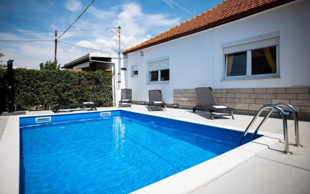 Villa Anđelina with pool - Zadar