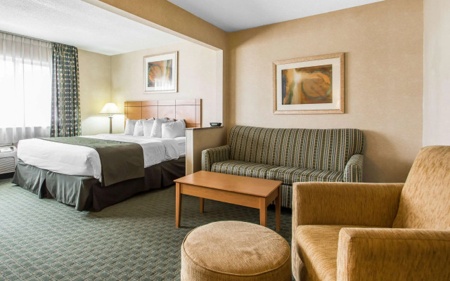 Quality Inn Dubuque on Hwy 20