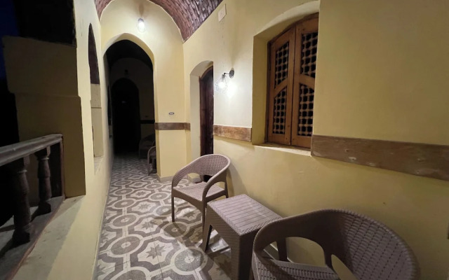 Elphardous Oasis Hotel