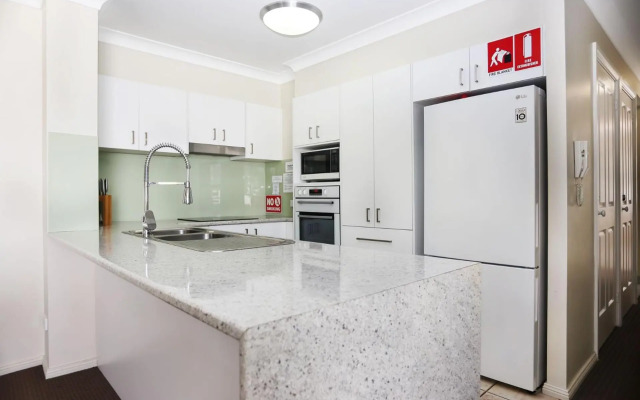 Aquarius Apartment 4