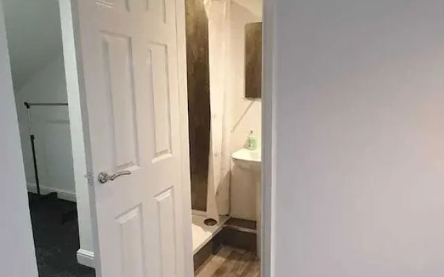 Fantastic New Room-4