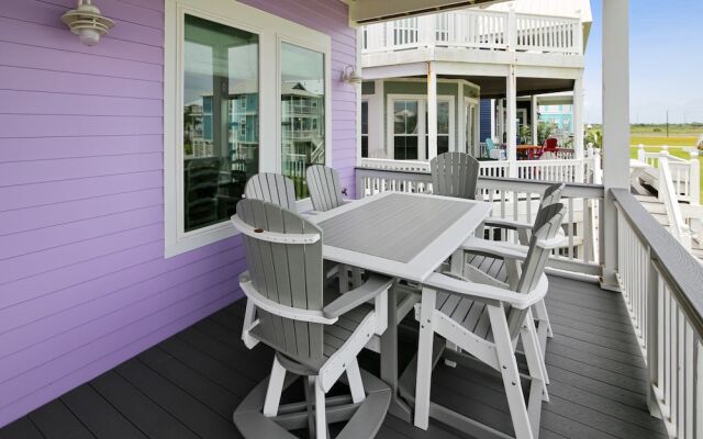 The Conch Castle 5 Bedroom Home