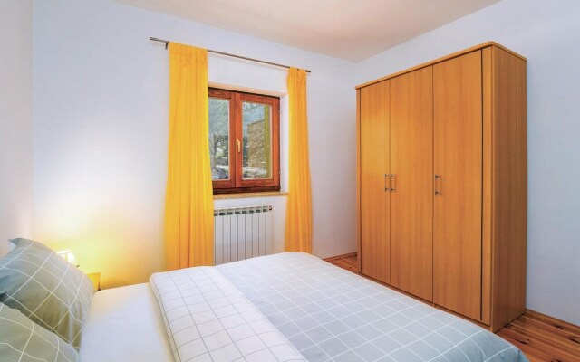 Stunning Apartment in Nedescina With Wifi and 3 Bedrooms