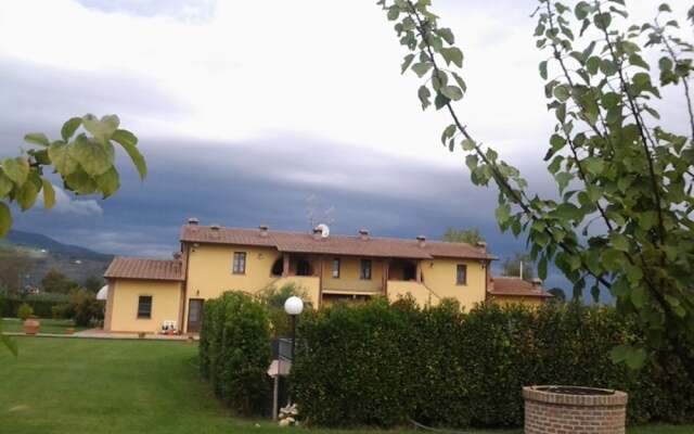 Orchidea Apartment 14 Km to Pisa