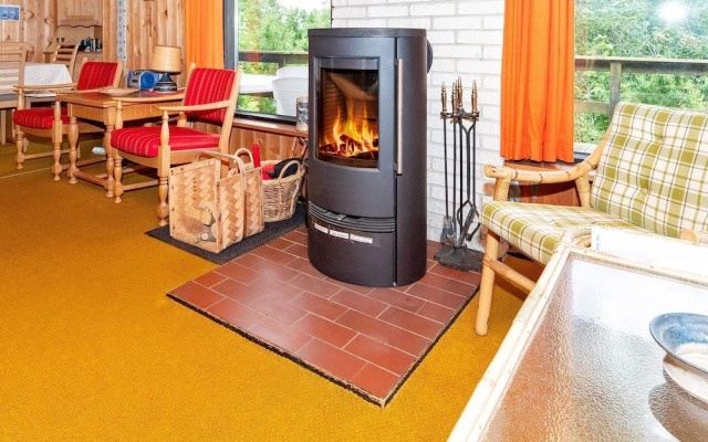 Lovely Holiday Home in SpÃ¸ttrup near Sea