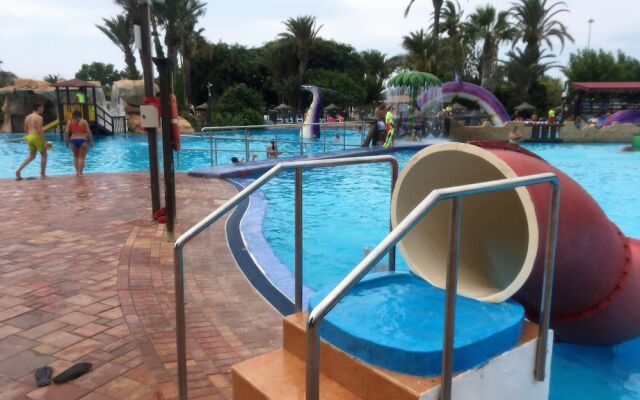 Sunny Holiday Apartment