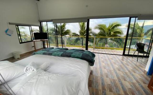 Cabañas y Flores Finca Hotel