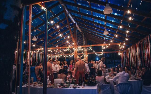 Romantic Country Club
