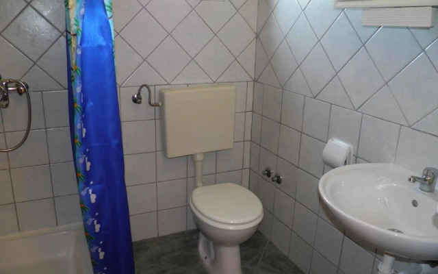 Dujmovic Zeljka - Two Bedroom