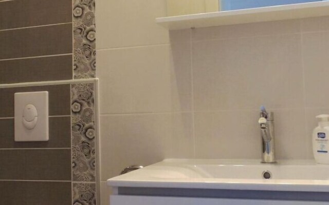 Nice Home in Drasnice With Wifi and 1 Bedrooms
