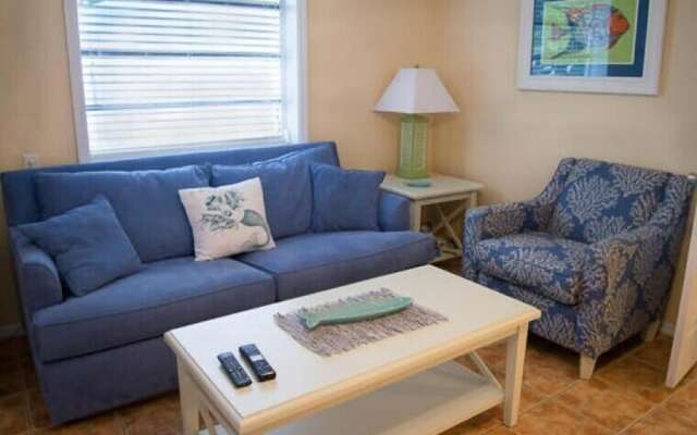 138-140 Delmar Genny's Landing