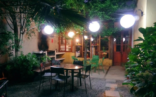 Escarabajo Hostel - Adults only