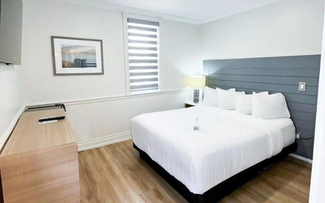 Colonial Hotel & Suites