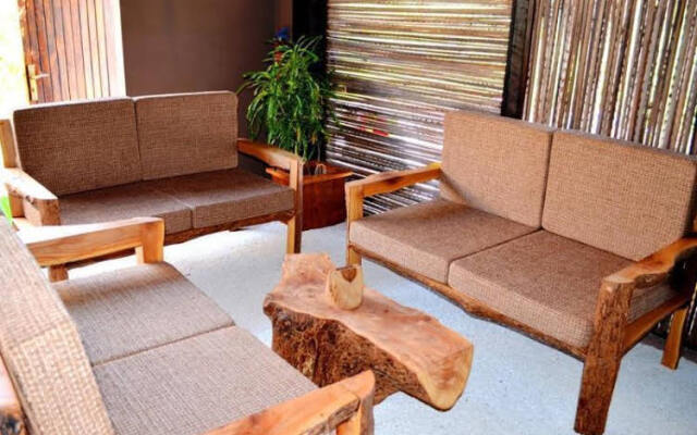 Horsburgh Island Guest House
