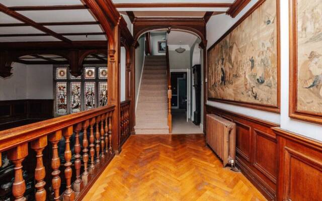 Waterfront Retreat in Hambleden