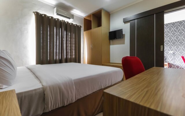 Tiatira Kencana Hotel