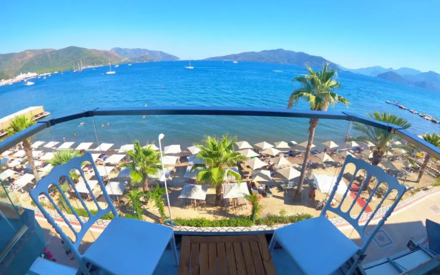 Yeshill Beach Hotel