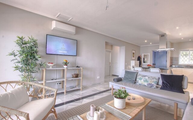 1144 Beachfront First .Line La Cala De Mijas Modern Style