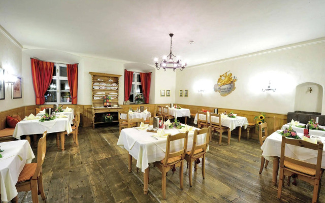 Hotel Goldener Engl