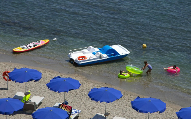 Mayola Hotel