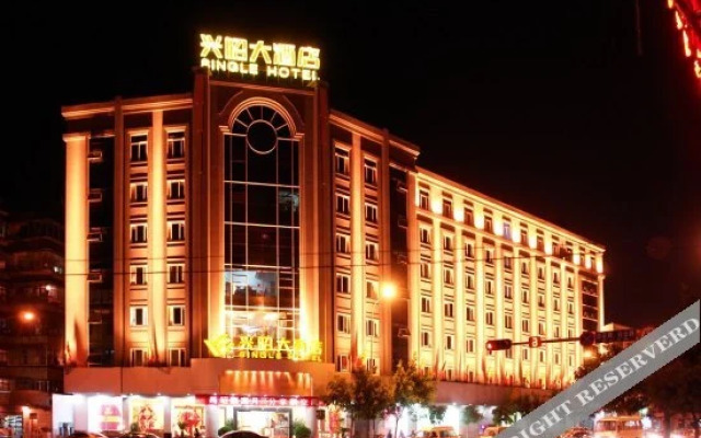 Single Hotel