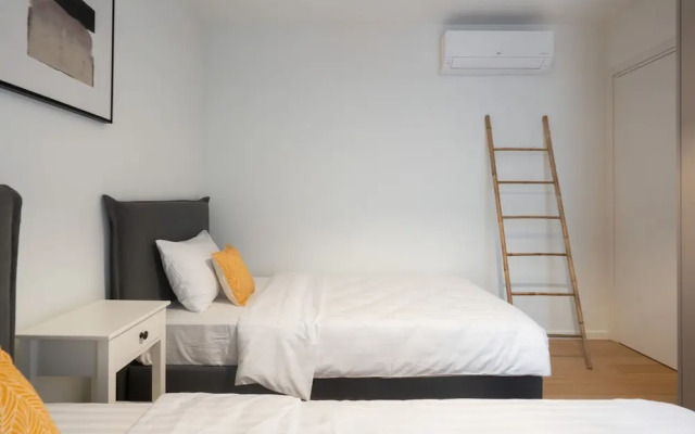 LIV Athinum 1 - Luxury Apartment 4C