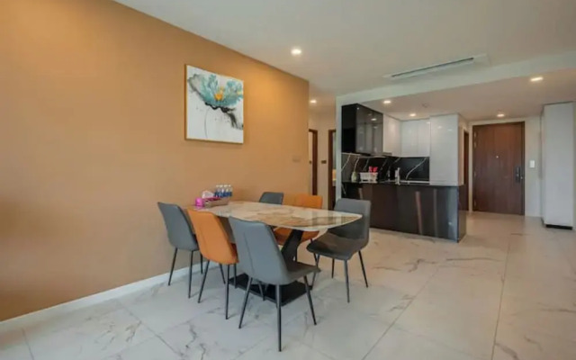 Odela The River Metropole Apt Hotel
