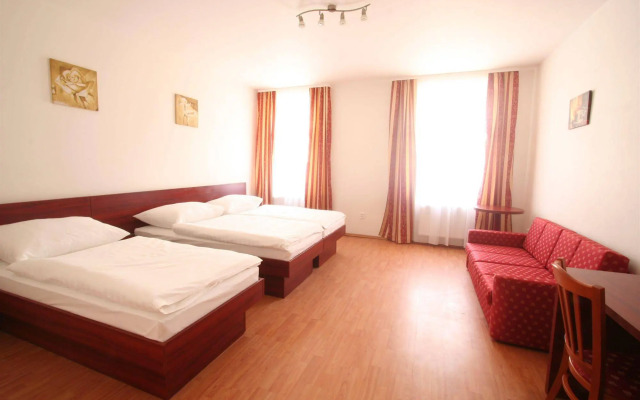 Aparthotel Susa