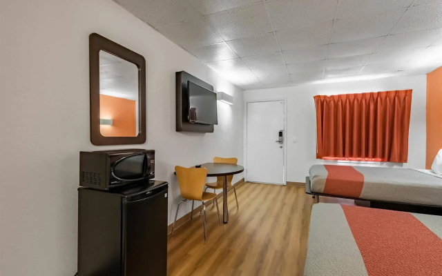 Motel 6-Walterboro, SC