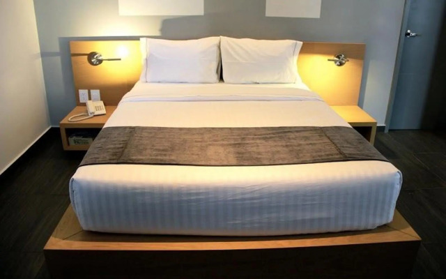 Perla Central Hotel