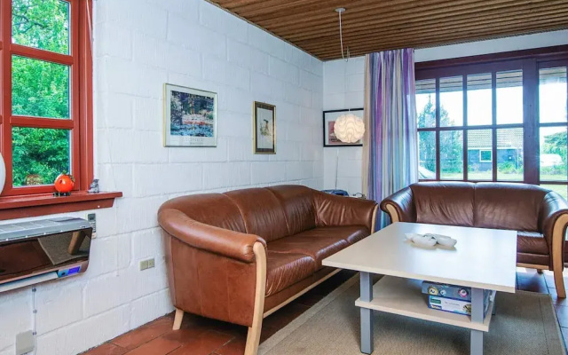 6 Person Holiday Home in Tarm