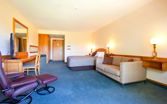 Distinction Mackenzie Country Hotel