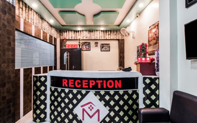 Oyo 28557 Hotel M V International