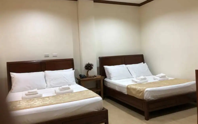 Godo's Hotel and Restaurant