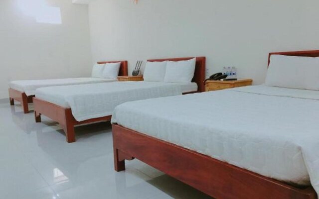 Hung Binh Hotel