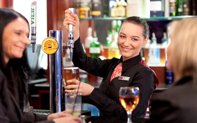 Mercure Gloucester Bowden Hall Hotel