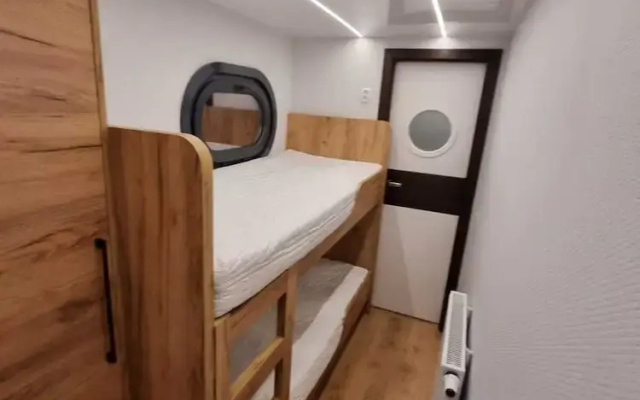 Hausboot Lore
