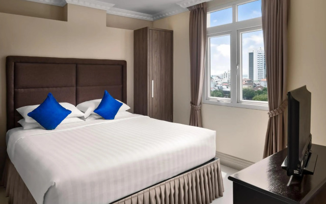 Palace Gate Hotel & Residence By EHM