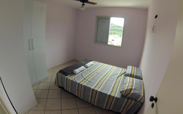 Apartamento charmoso a 50m da praia